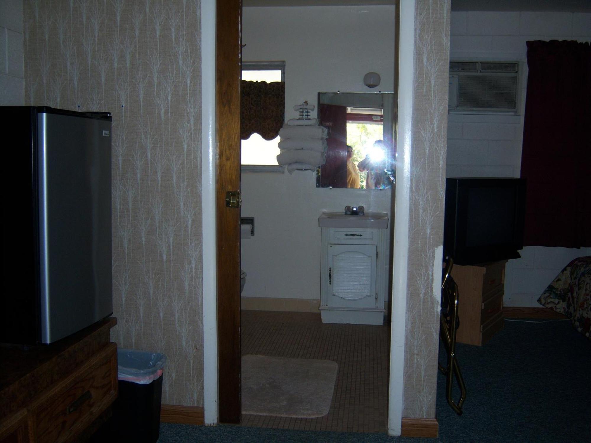 Shasta Dam Motel Shasta Lake Buitenkant foto